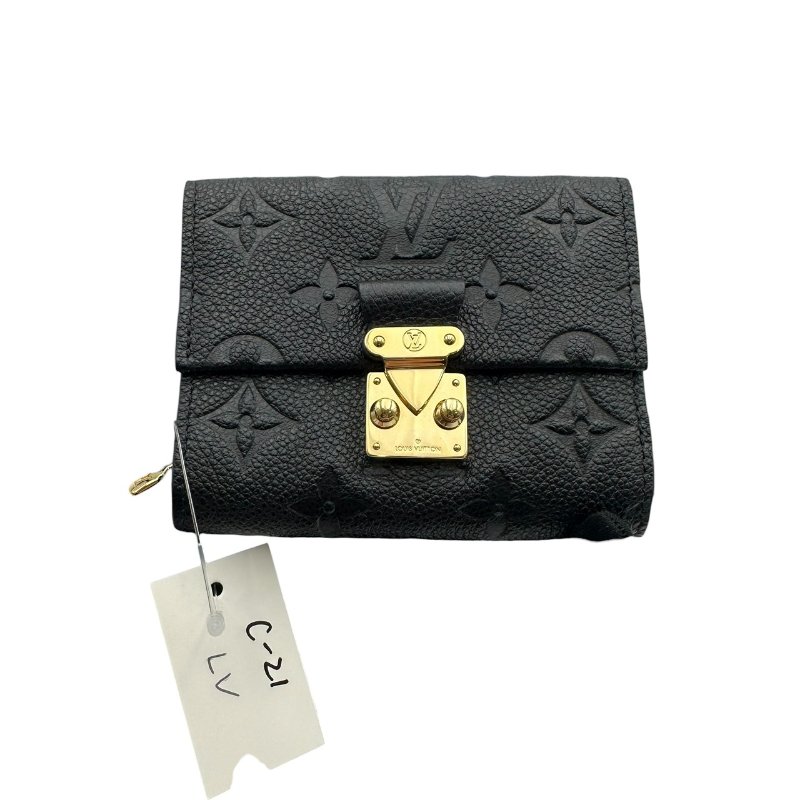 【美收精品】LV 黑色壓花牛皮壓釦短夾 C-21【隔月月中將轉賣至日本 上架期限30天】-0