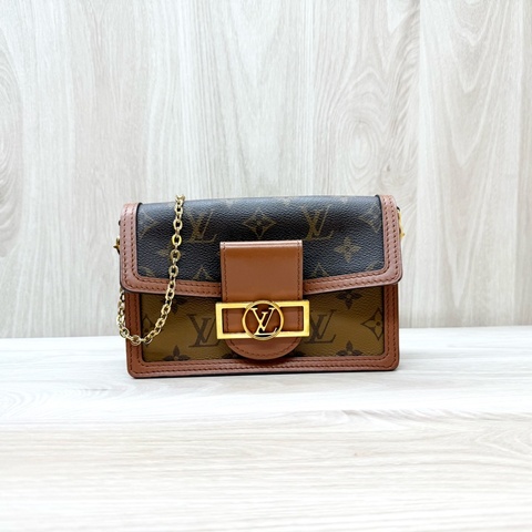 LV原花達芙妮鏈包M68746