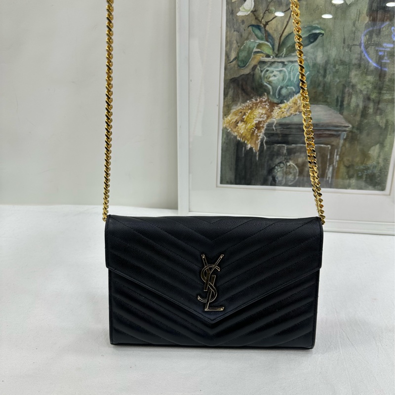 YSL聖羅蘭黑金荔枝紋牛皮信封包單肩鏈條包 logo的金屬有輕微有褪色 尺寸:22*3*14cm-2