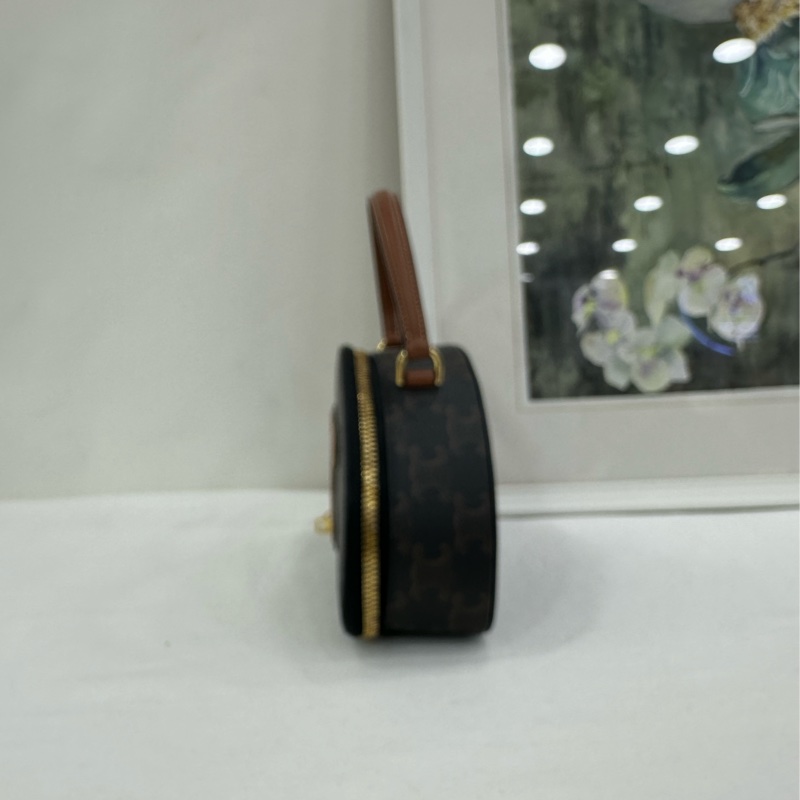 Celine 賽琳 Triomphe凱旋門老花半月包 尺寸17.5*12-3