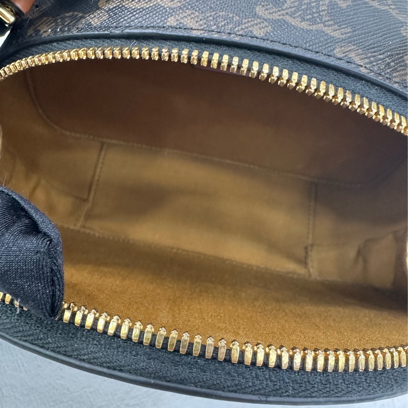 Celine 賽琳 Triomphe凱旋門老花半月包 尺寸17.5*12-8