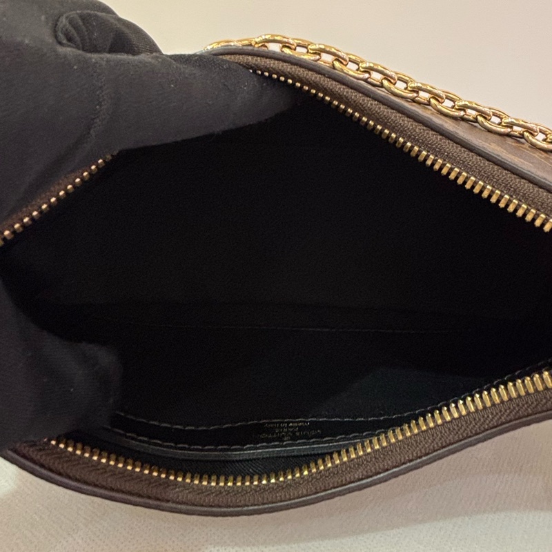 LV(M)黑邊彎月 Boulogne 牛角包PM-7