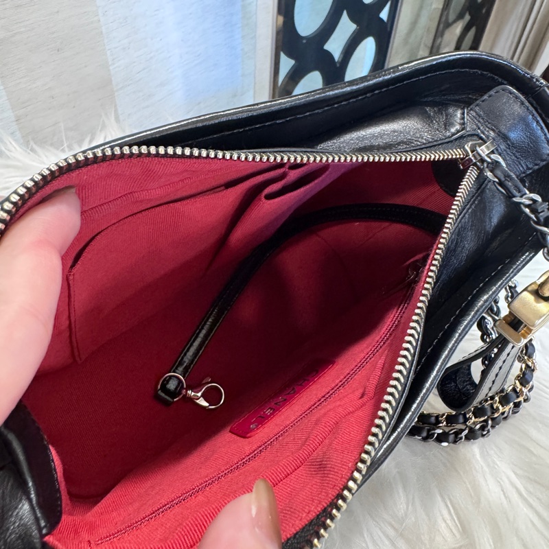 Chanel 黑金小號流浪包 晶片款 近全新-9