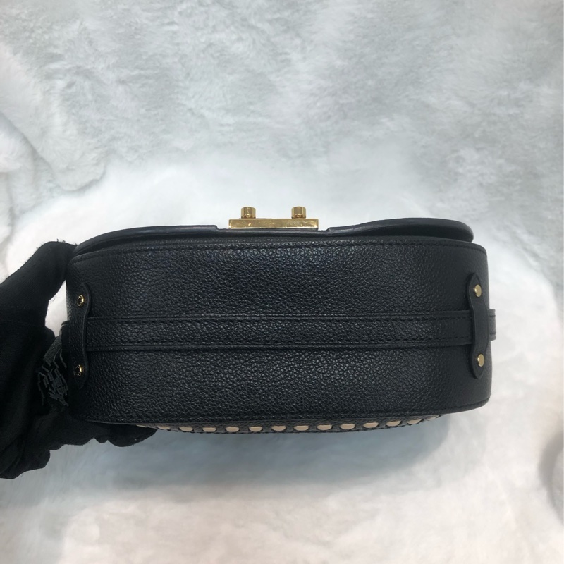 LV 黑色暗花金扣流蘇斜孭袋 XC055-5