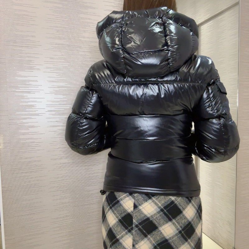 💎Han's house精品服飾💎 moncler Ecrins 羽絨 連帽外套 黑 現貨 男成人00=女 S ~ L 原價67600-2