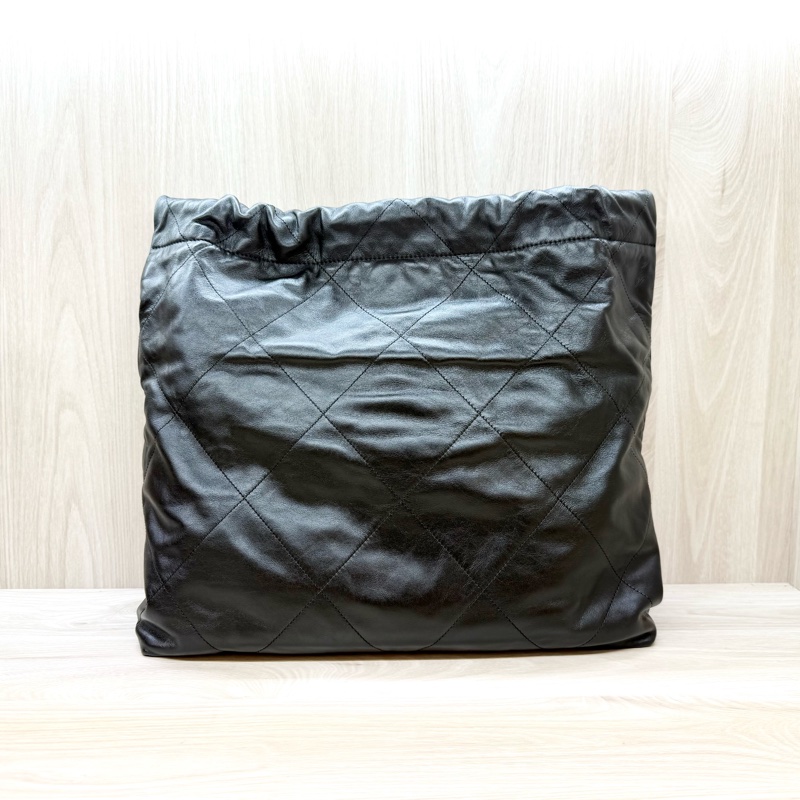 CHANEL黑金牛皮中號22包/AS3261-1