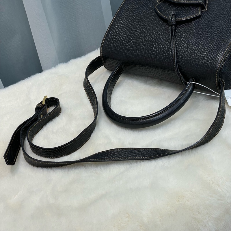 Loewe 中古黑色牛皮三角形封扣手提斜背包XC006-20