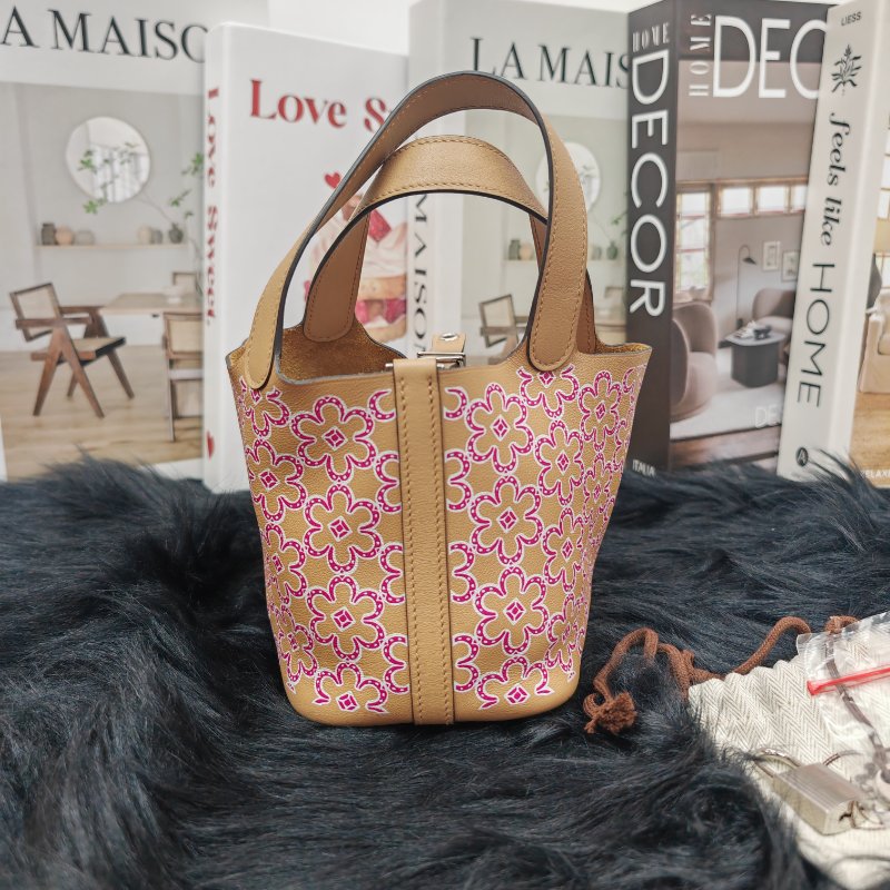 Hermès 愛馬仕 Picotin14 奶茶色錦葵紫銀扣 Swift皮 U刻-3