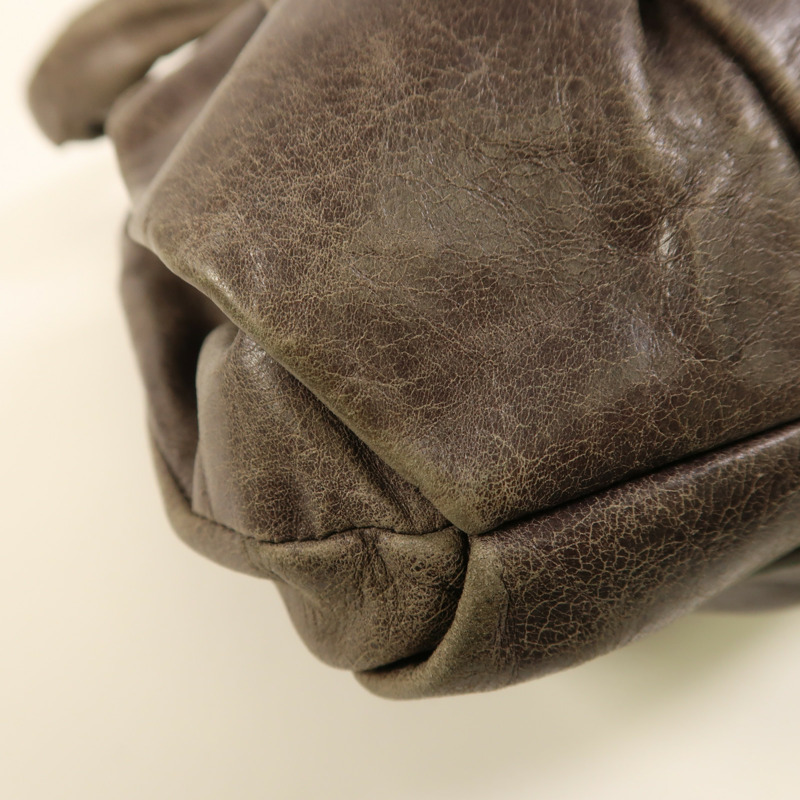 Miu Miu 牛皮皮革Shoulder Bag銀扣肩背袋-13