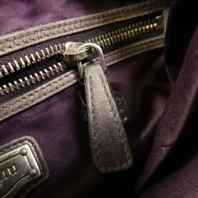 Miu Miu 牛皮皮革Shoulder Bag銀扣肩背袋-15