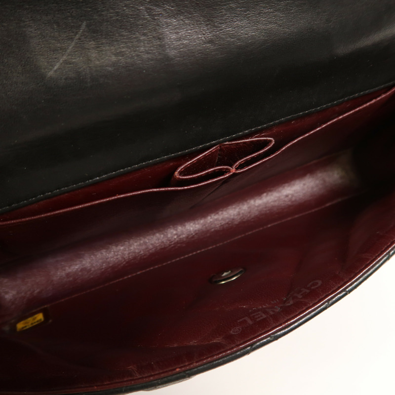 CHANEL 羊皮皮革Chain Shoulder銀扣鏈帶肩背袋-4