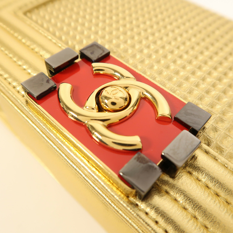 CHANEL 牛皮皮革Boy 20鏈帶肩背袋-10