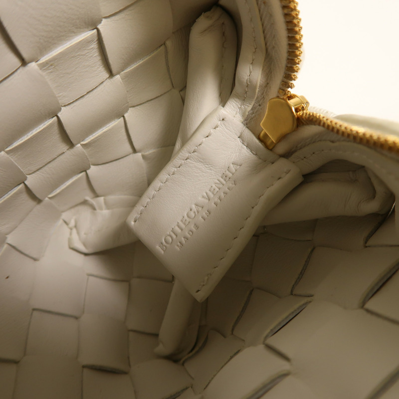BOTTEGA VENETA 牛皮皮革Candy Loop金扣肩背袋-5