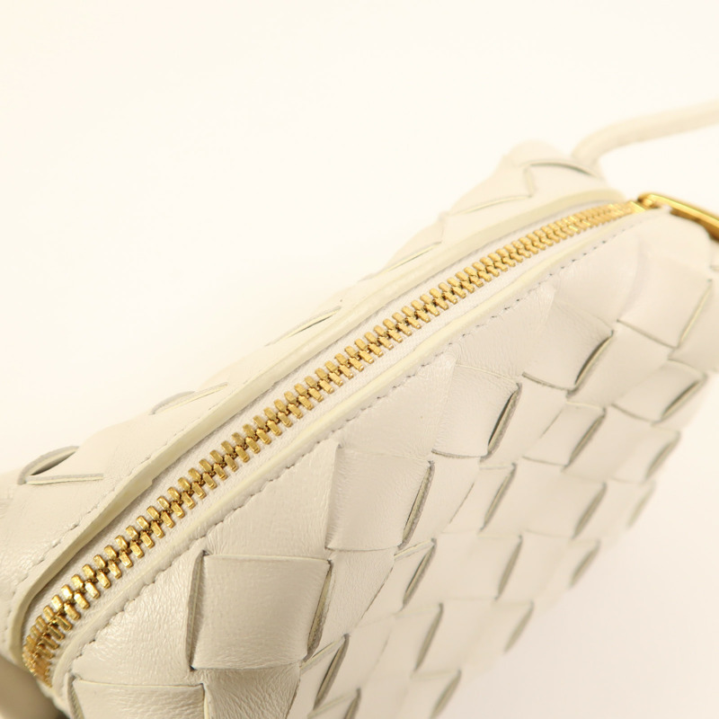 BOTTEGA VENETA 牛皮皮革Candy Loop金扣肩背袋-12