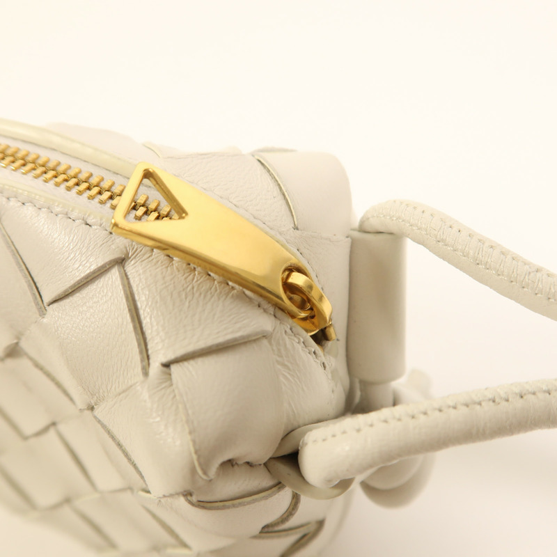 BOTTEGA VENETA 牛皮皮革Candy Loop金扣肩背袋-13