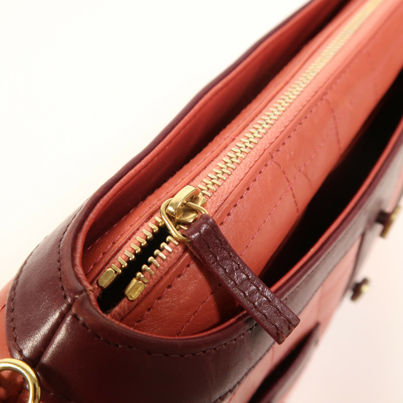 CHANEL 牛皮皮革Mademoiselle Jacket Bag金扣鏈帶肩背袋-17