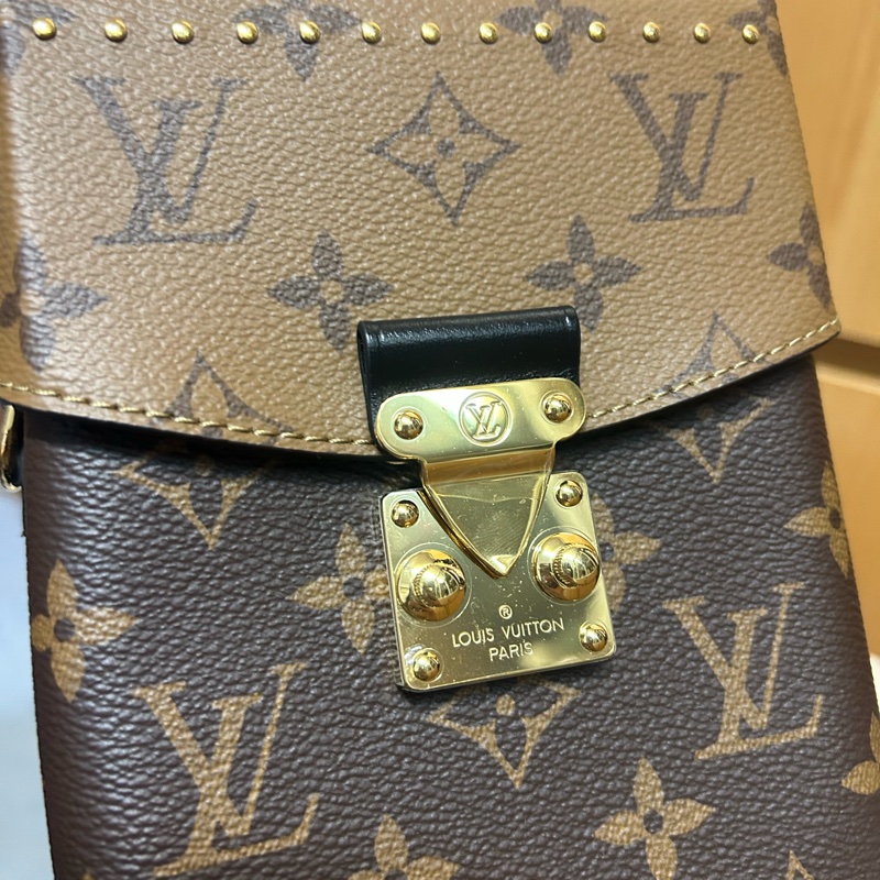 Louis Vuitton LV Camera Box 手機盒子-14