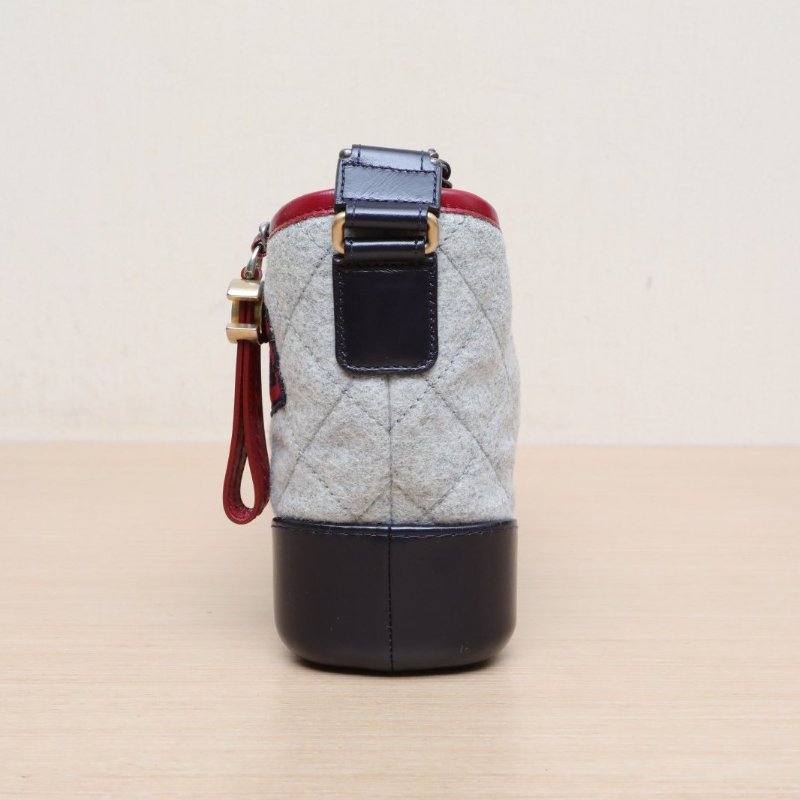 CHANEL GABRIELLE流浪小號20拼色毛呢24開金銀扣肩背包-4