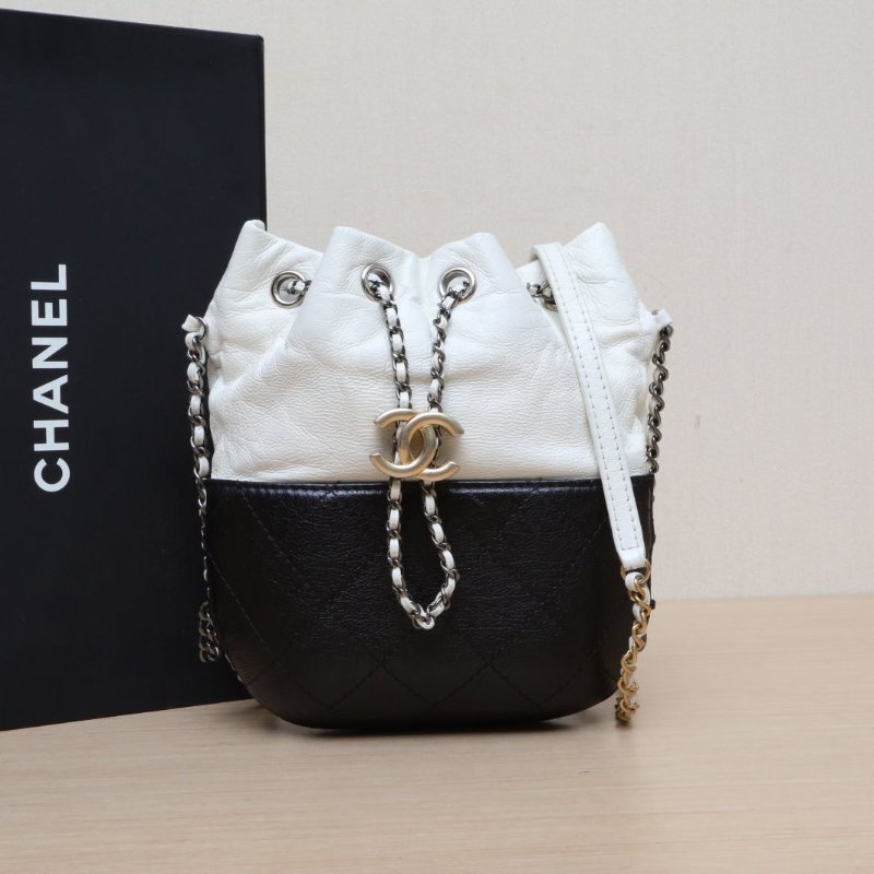 CHANEL 拼皮抽繩鏈條酒壺包拼色牛皮23開金銀扣肩背包-0