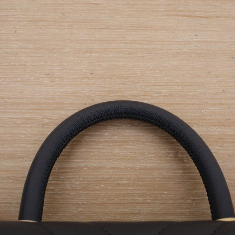 CHANEL CocoHandle小號24灰色荔枝牛皮27開金扣肩背包-2