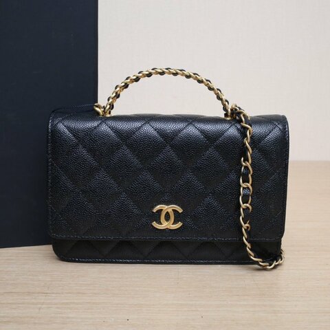CHANEL 22S手柄CFWOC19黑色荔枝牛皮晶片開金扣雙皮穿拼金屬字母手柄肩背包