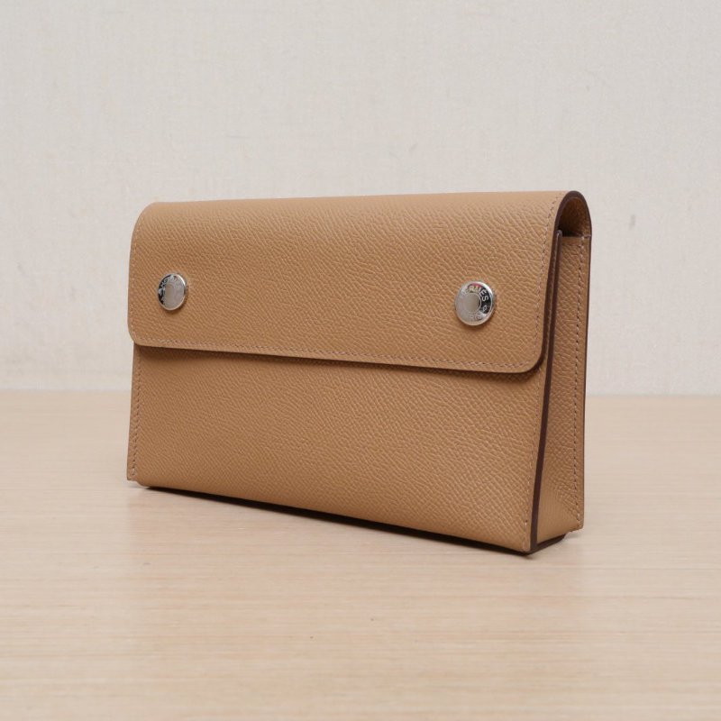 HERMES 4B新餅乾色Epsom皮W刻銀扣SNAPWALLETSnapwallet斜挎包肩背包-2