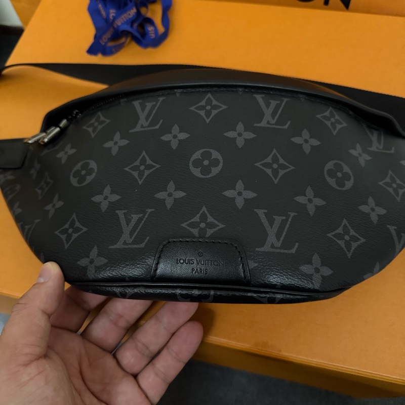 Lv 新款黑花腰包(M46035 ) 芯片款-3