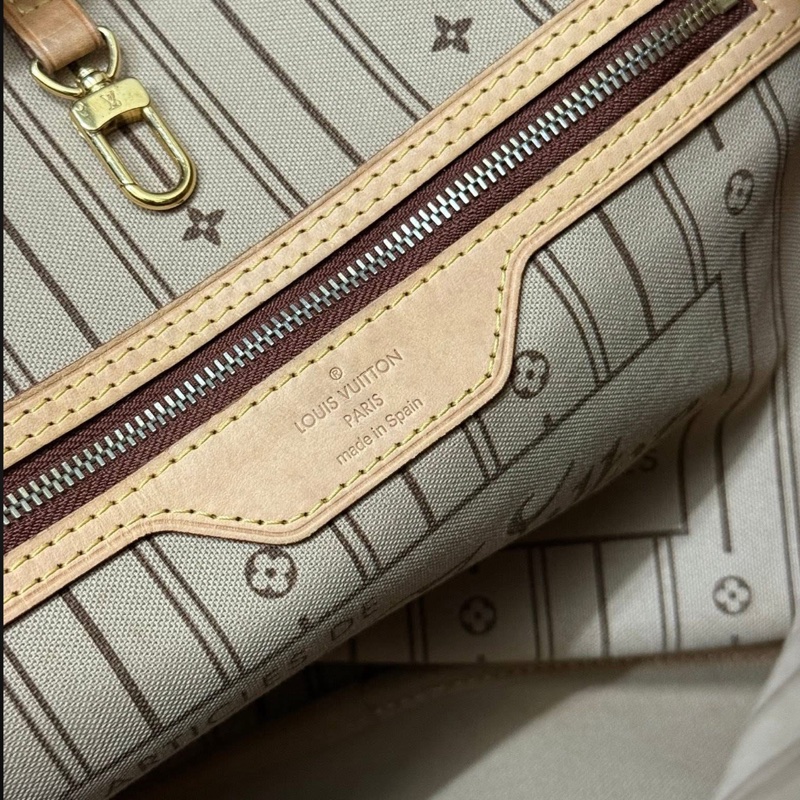 Lv老花托特包（M46987）-12