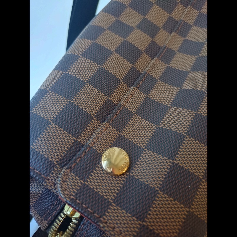 LV 咖格上開書包-14