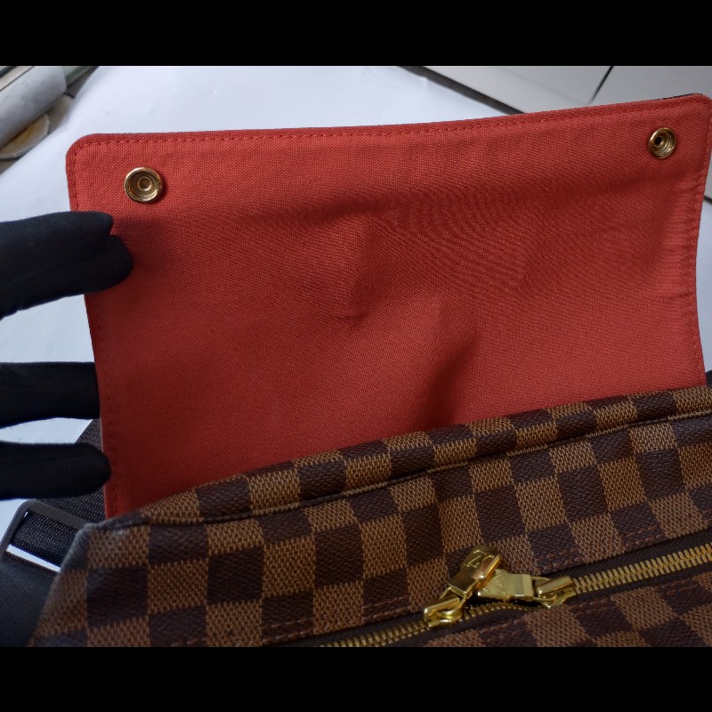 LV 咖格上開書包-21