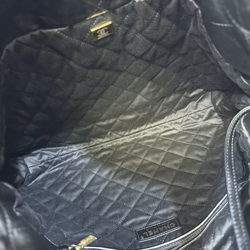 CHANEL黑金小牛皮中號22包/AS3261-10