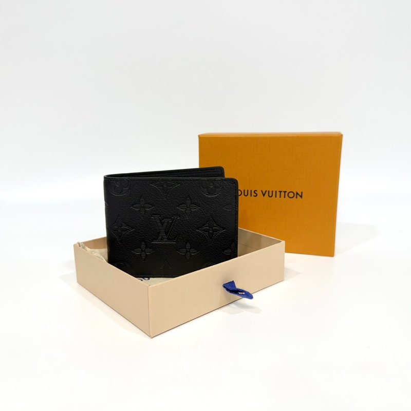 LV黑牛皮壓紋shadow對開短夾M62901-0