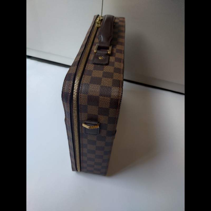 LV 咖格公事方提包-8