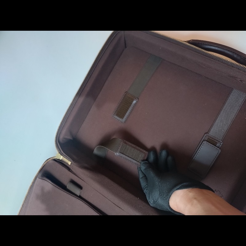 LV 咖格公事方提包-16