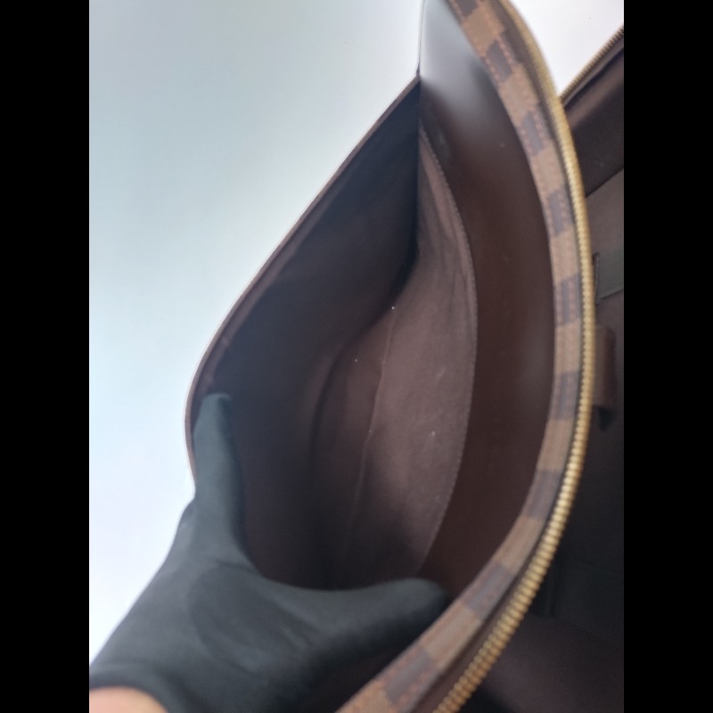 LV 咖格公事方提包-19