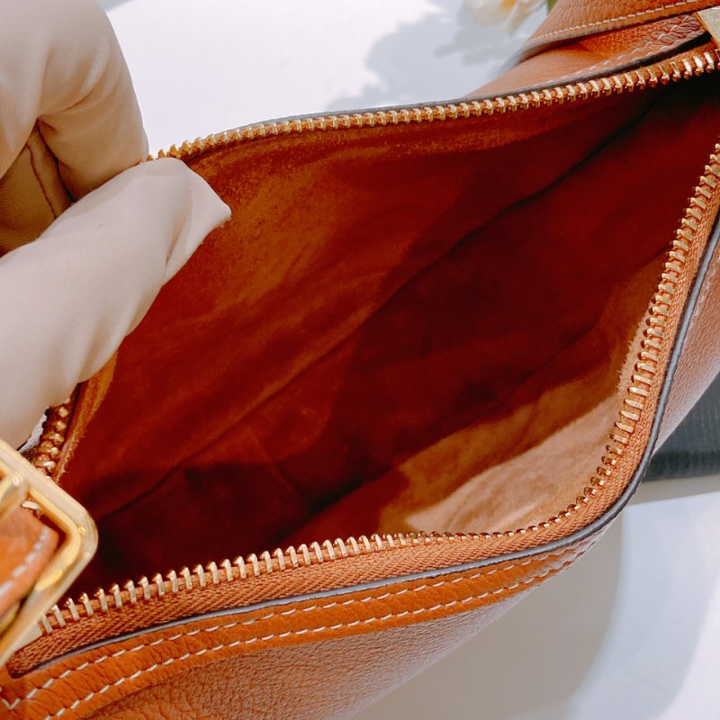 TW4581 Celine 塞琳 兩肩帶包包 Small Heloise Bag Tan x GHW-14