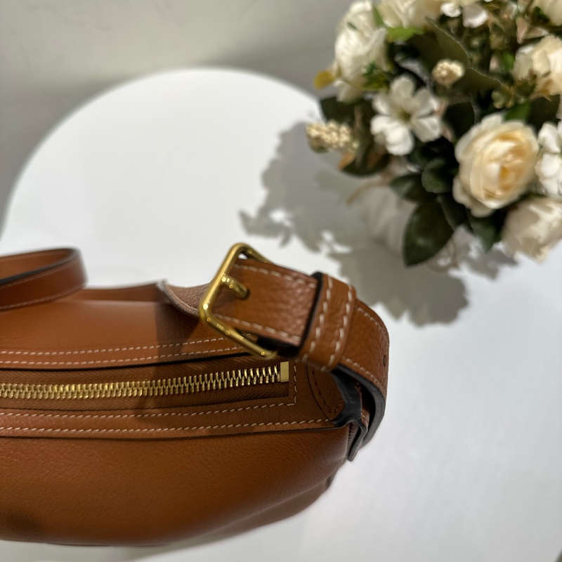TW4581 Celine 塞琳 兩肩帶包包 Small Heloise Bag Tan x GHW-19