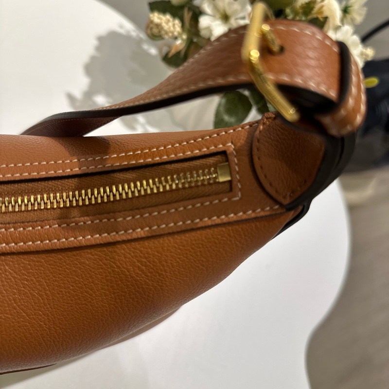 TW4581 Celine 塞琳 兩肩帶包包 Small Heloise Bag Tan x GHW-20