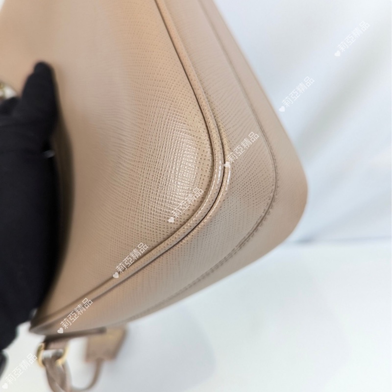 莉亞精品♡Prada 三合一 奶茶 二手-8