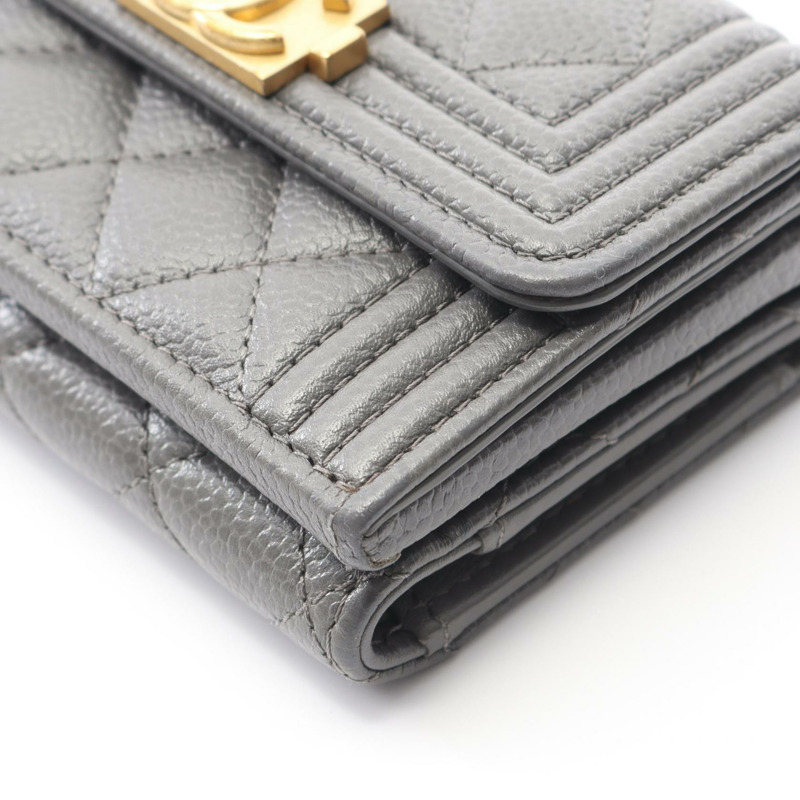 香奈兒 Boy Chanel 三折迷你錢包，小牛皮，灰色，二手，金色五金-6