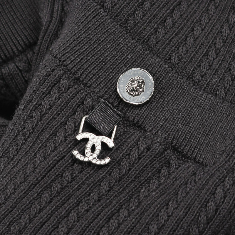 香奈兒 COCO 標誌獅子紐帶針織開襟衫,棉質,黑色,二手,女款,38碼-8