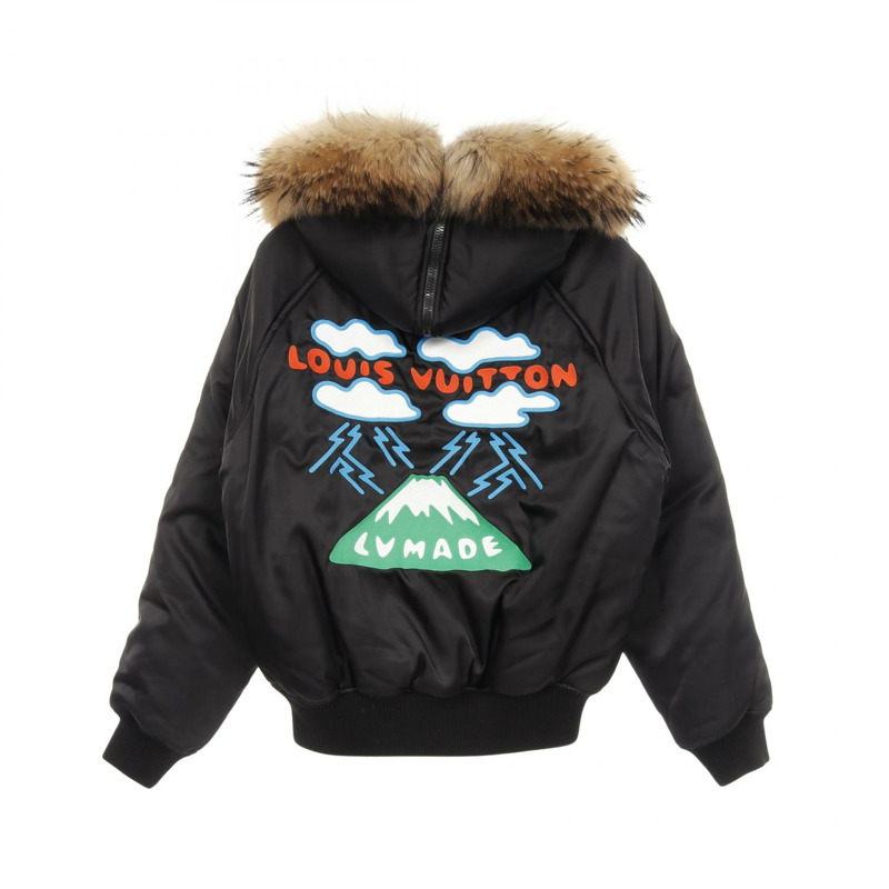 路易威登 (LOUIS VUITTON) 與 NIGO 聯名推出的刺繡 LV 山地飛行員夾克，其他款式 HJB02ERSL，尼龍材質，黑色 U 碼-1