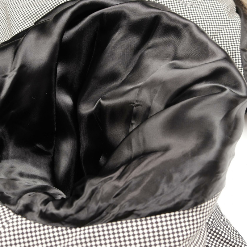 路易威登 (LOUIS VUITTON) 與 NIGO 聯名推出的刺繡 LV 山地飛行員夾克，其他款式 HJB02ERSL，尼龍材質，黑色 U 碼-7