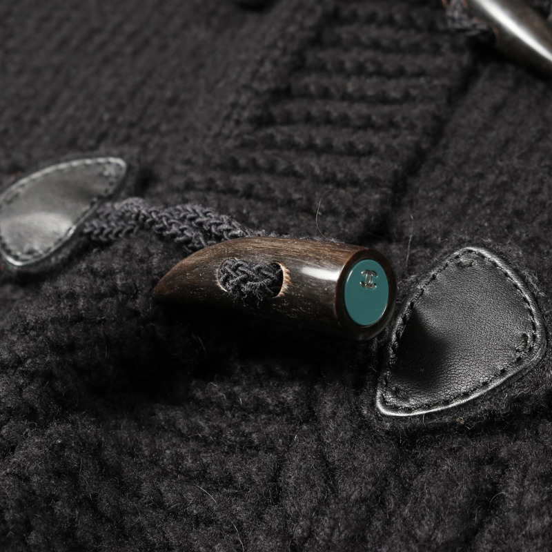 香奈兒 COCO 標誌牛角扣粗呢大衣針織羊絨黑色二手女款 #36-10