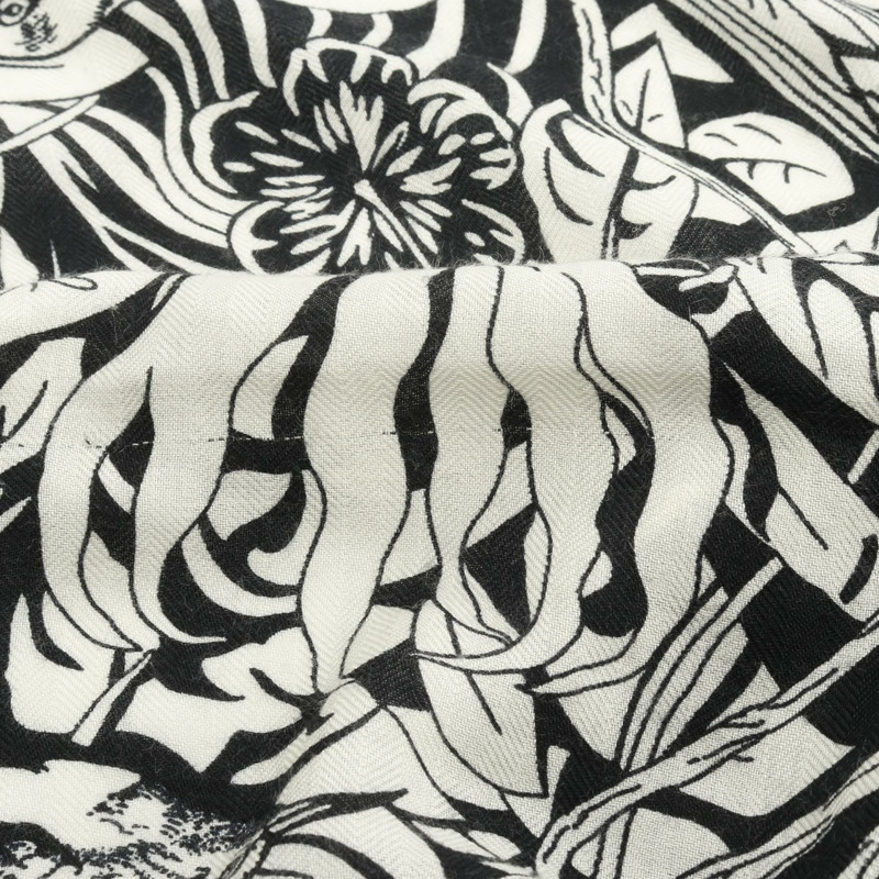 愛馬仕 Carre gant 140 JUNGLE LOVE 圍巾,羊絨真絲混紡,黑白配色,二手女款-5