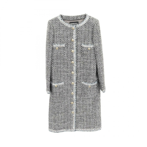 香奈兒 (CHANEL) 亮片夢幻斜紋軟呢外套,飾有 COCO 標誌紐扣,無色外套,尼龍棉混紡,黑色、銀色、多色,二手