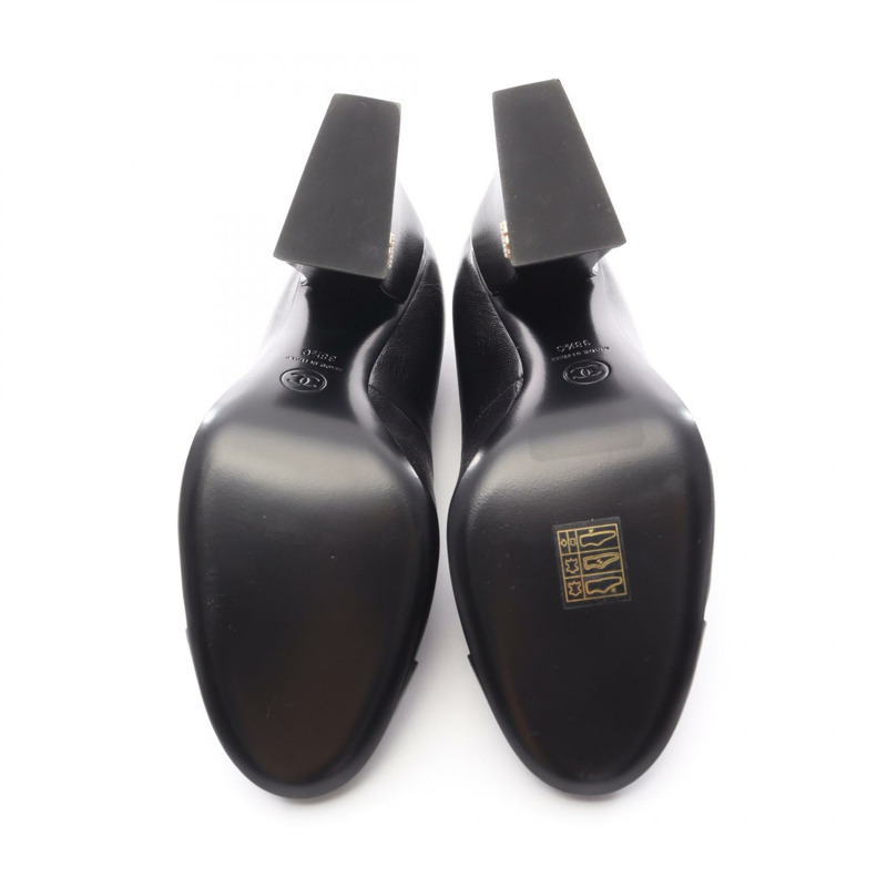 香奈兒 COCO 馬克系列高跟鞋,珍珠黑白色皮革,二手女款 #38.5C CC-3