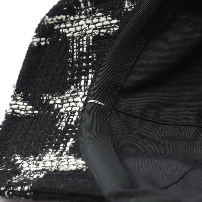 香奈兒 COCO 標誌帽,黑色/白色,二手女款-5