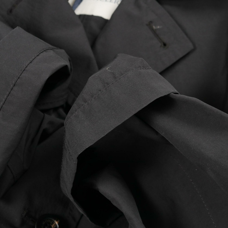 MONCLER ROCHE 黑色聚酯風衣（二手女）-8