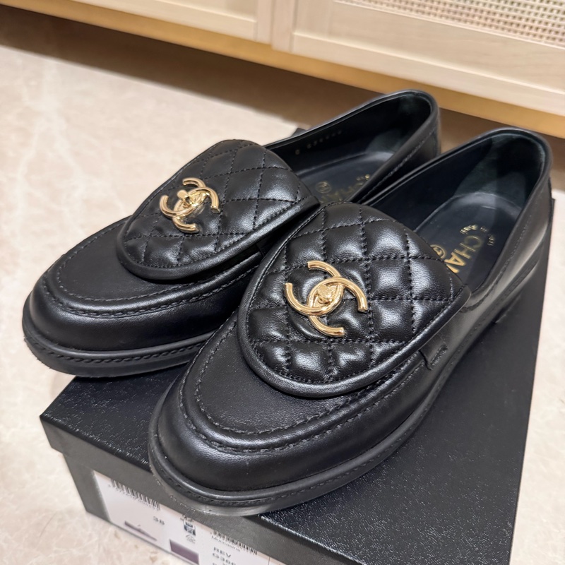 Chanel 黑金書包扣樂福鞋 eu38-0
